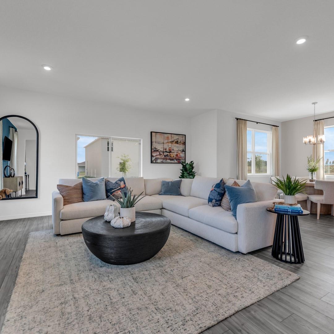 OAKFIELD TRAILS - Residential