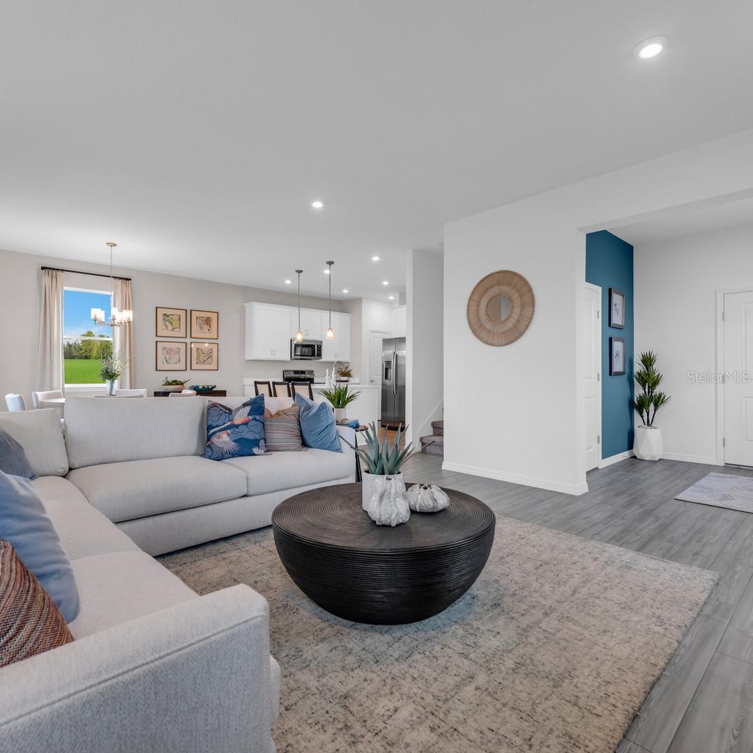 OAKFIELD TRAILS - Residential