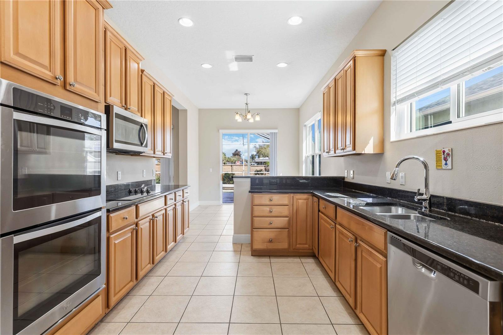 PALMA SOLA TRACE - Residential