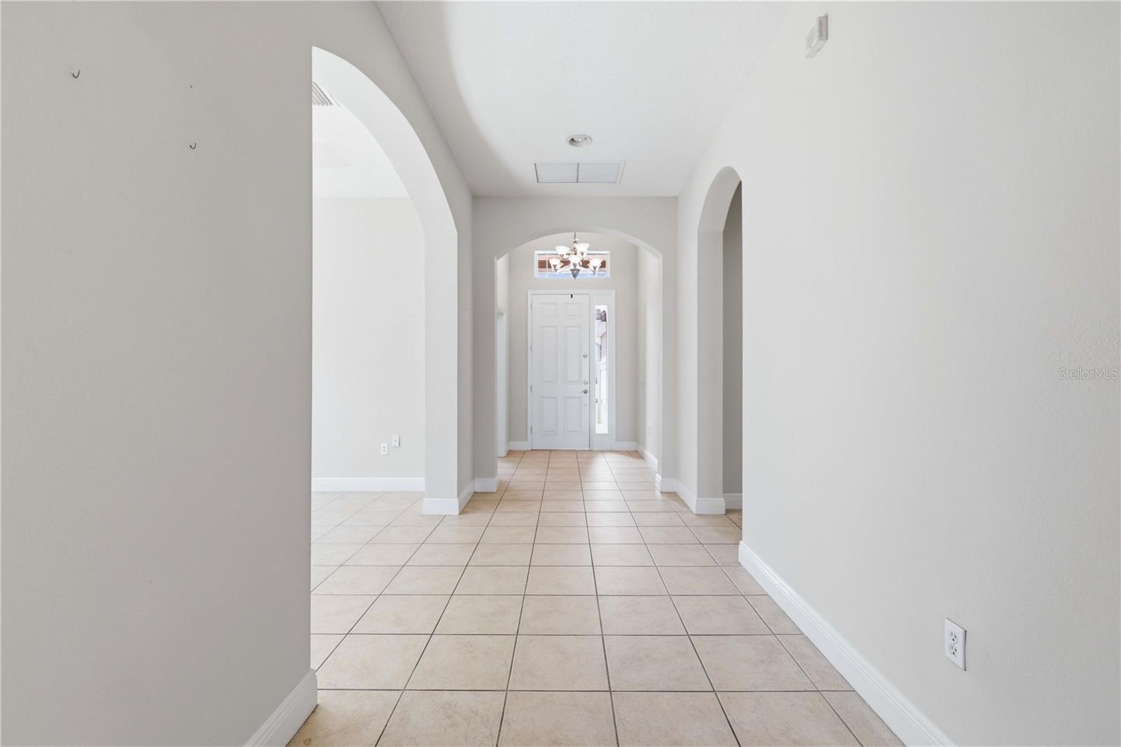 PALMA SOLA TRACE - Residential