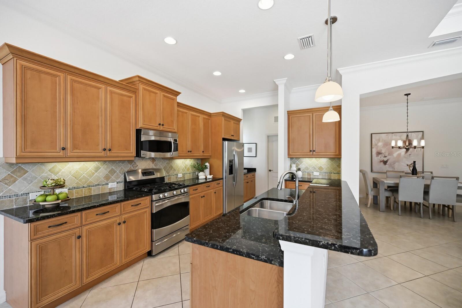 LAKEWOOD RANCH COUNTRY CLUB - Residential