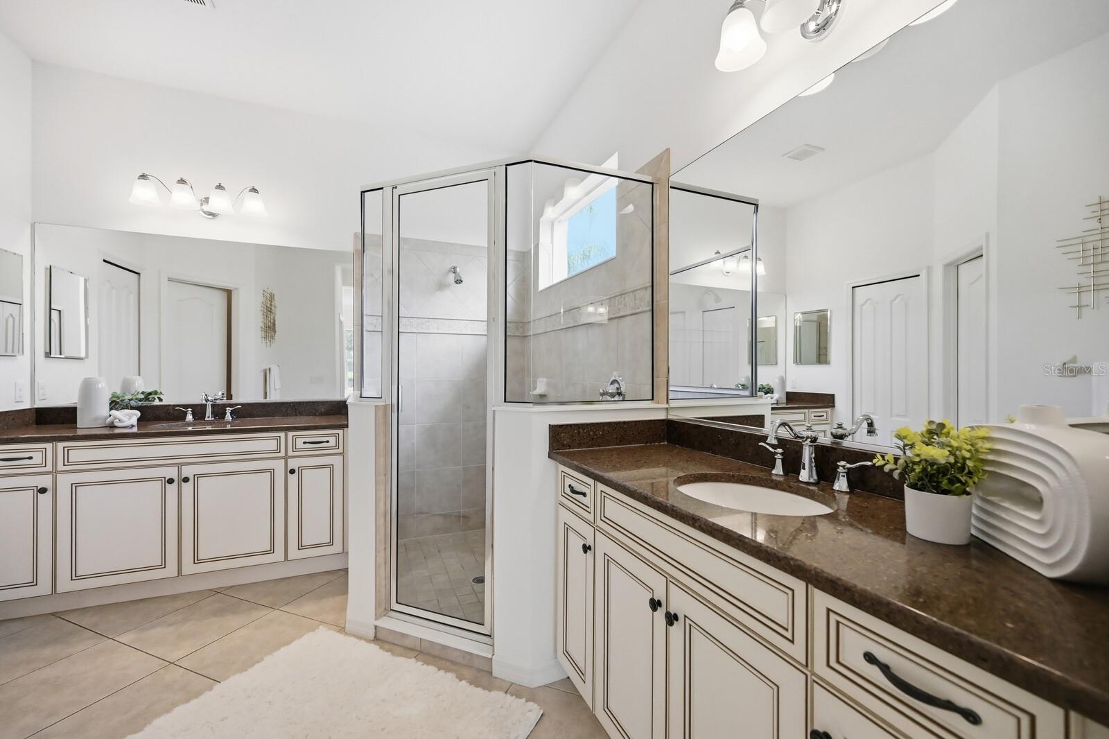 LAKEWOOD RANCH COUNTRY CLUB - Residential