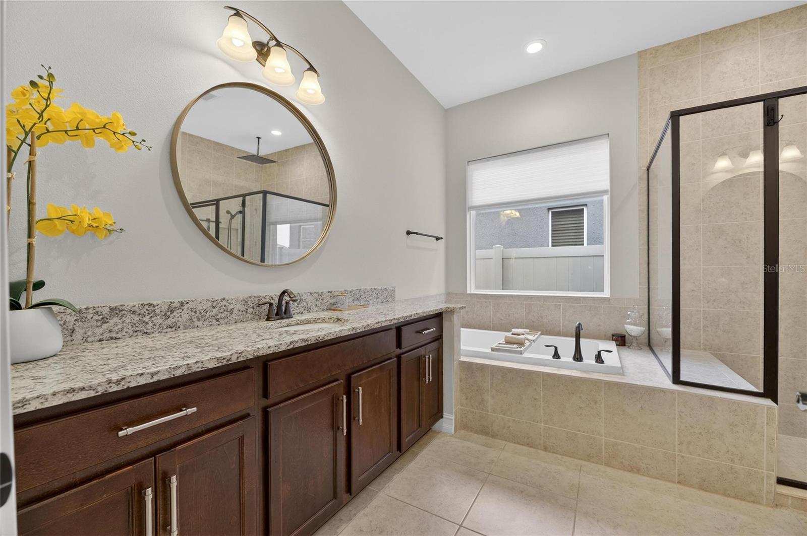 PROMENADE AT LAKE PARK PH - Residential Lease