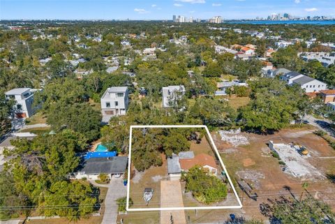 Photo of 3207 W Wyoming Avenue, Tampa, FL 33611 (MLS # TB8465831)