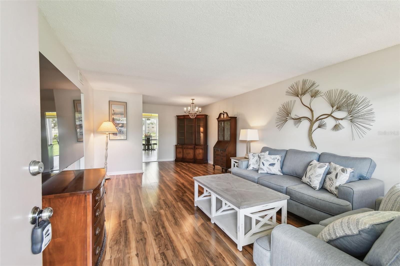 5095 BAY STREET NE 103
