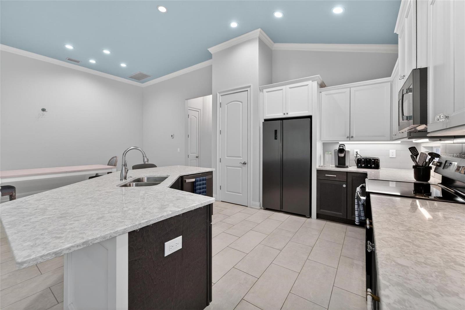 LAKE JAMES PH 4 - Residential