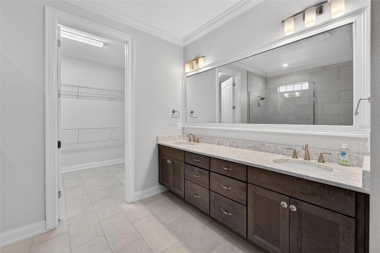 LAKE JAMES PH 4 - Residential