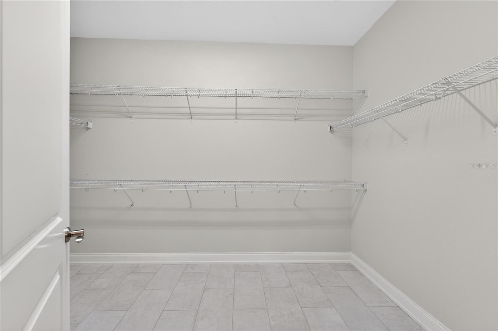 LAKE JAMES PH 4 - Residential