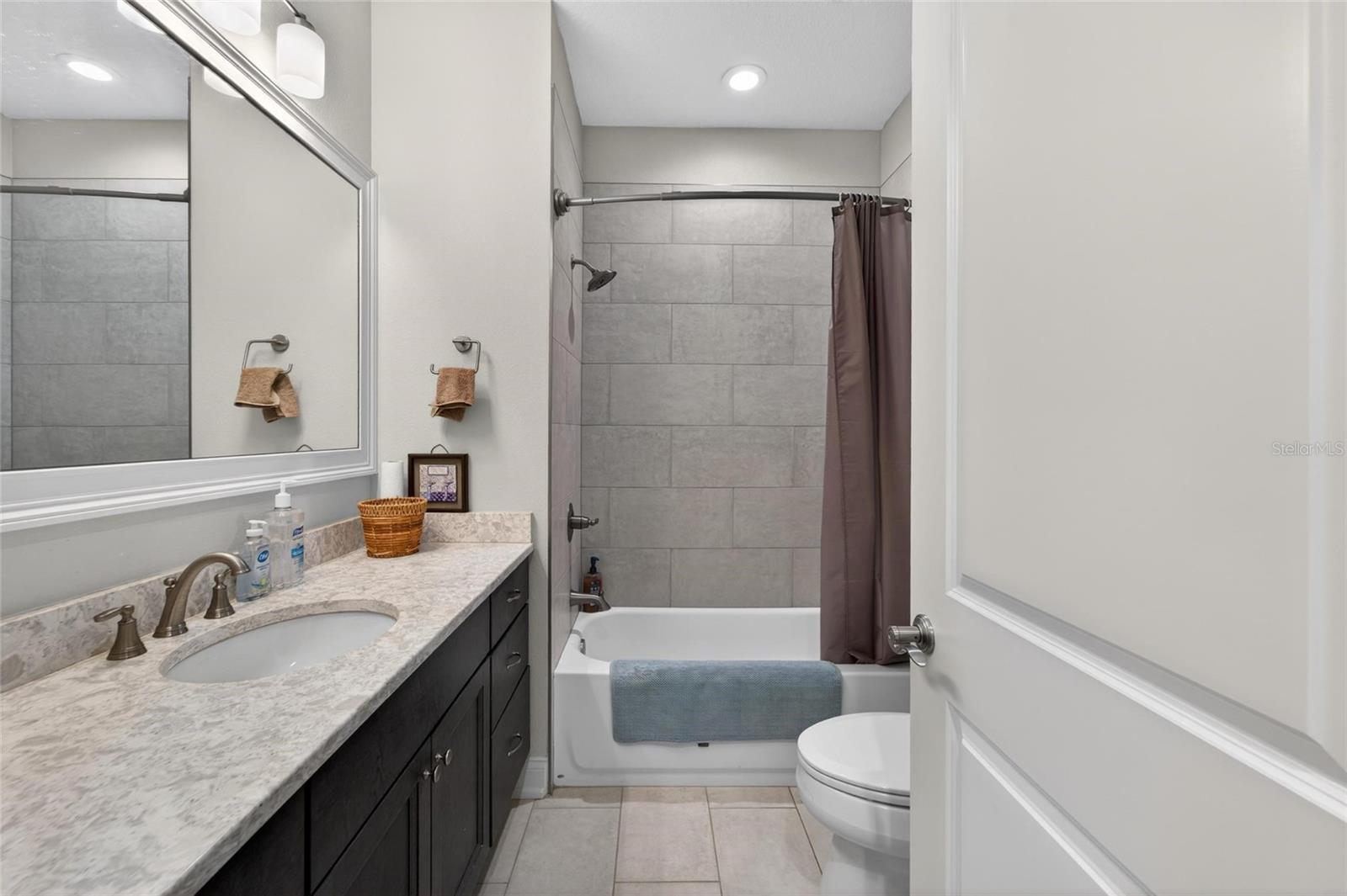 LAKE JAMES PH 4 - Residential