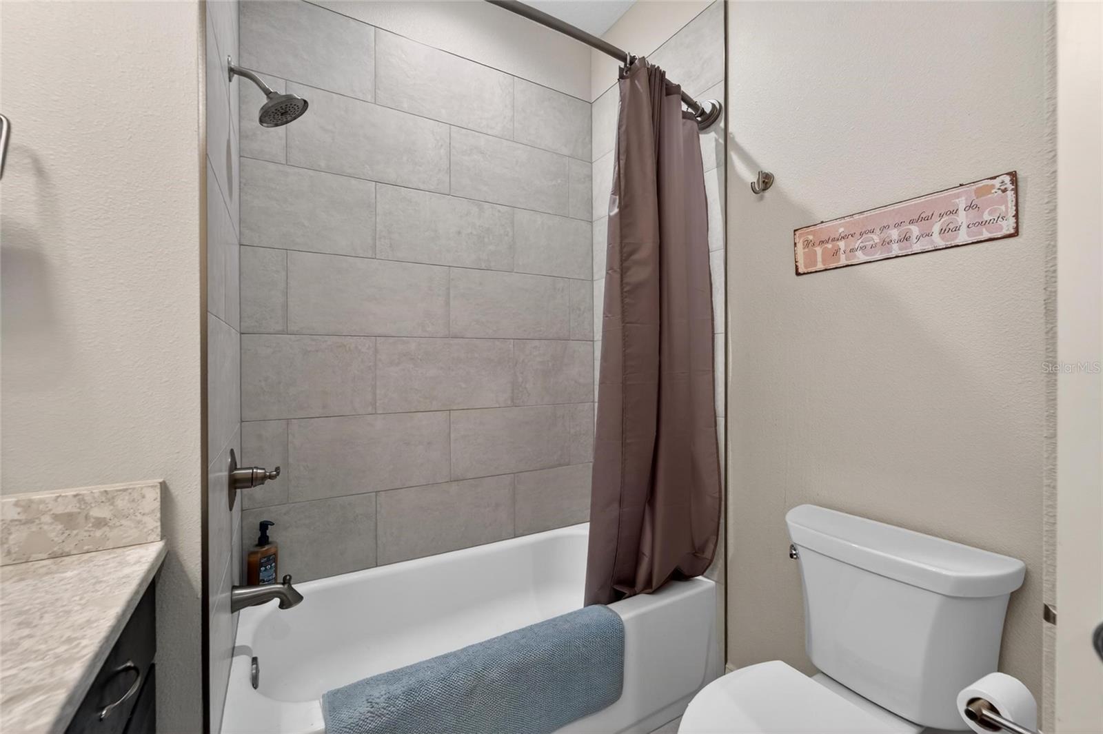 LAKE JAMES PH 4 - Residential
