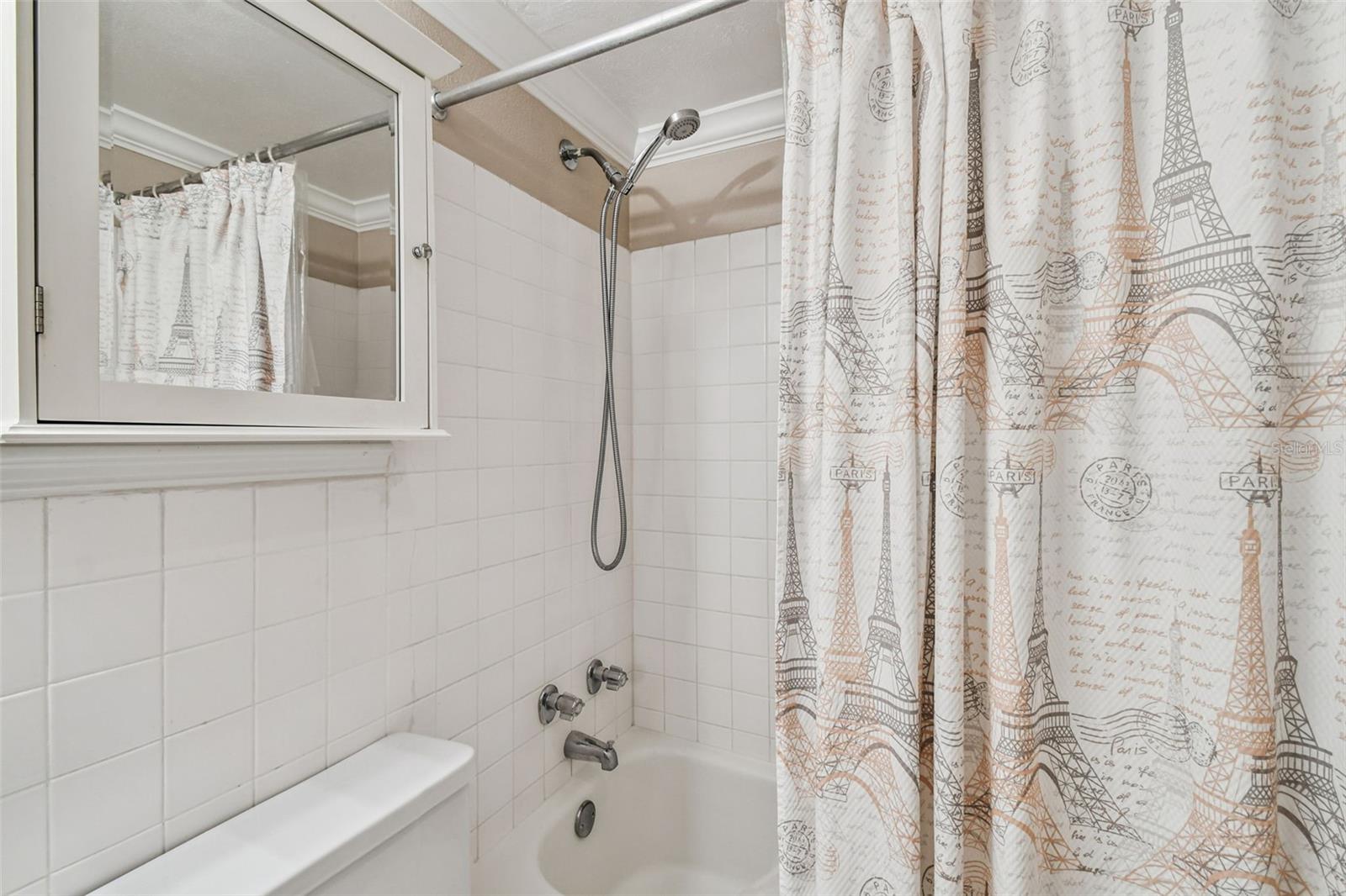 BAYSHORE TOWERS A CONDO - Residential