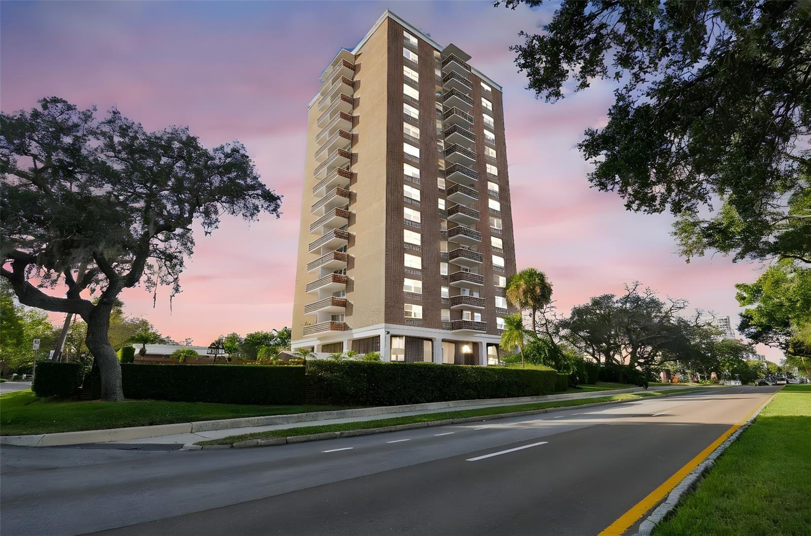 BAYSHORE TOWERS A CONDO - Residential