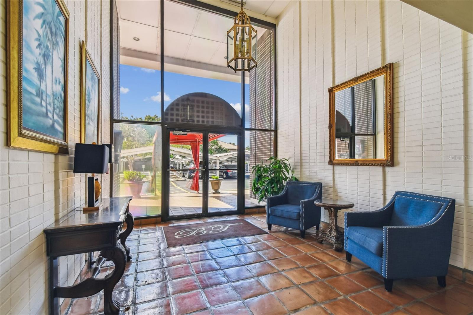 BAYSHORE TOWERS A CONDO - Residential