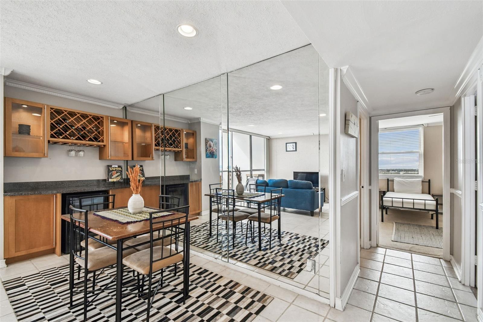 BAYSHORE TOWERS A CONDO - Residential