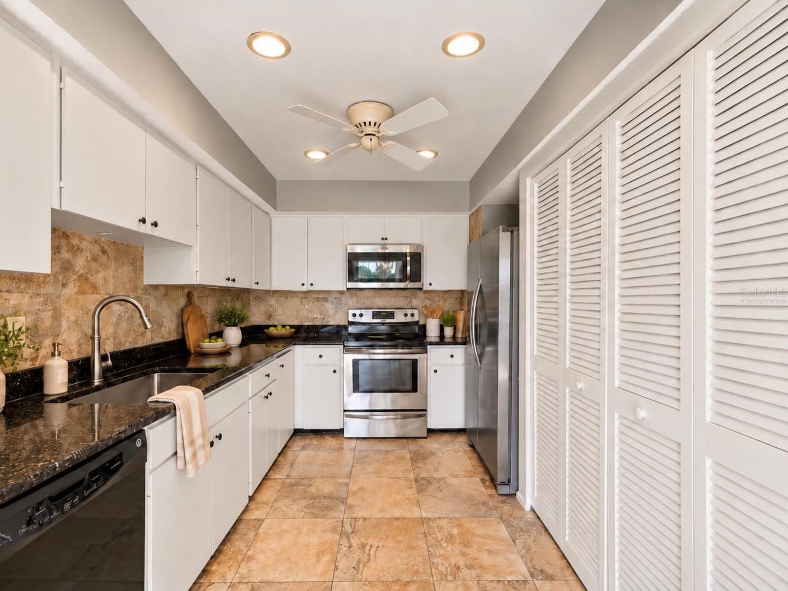 5214 MARSH FIELD LANE 106, SARASOTA, FL, 34235 3 5214 MARSH FIELD LANE 106