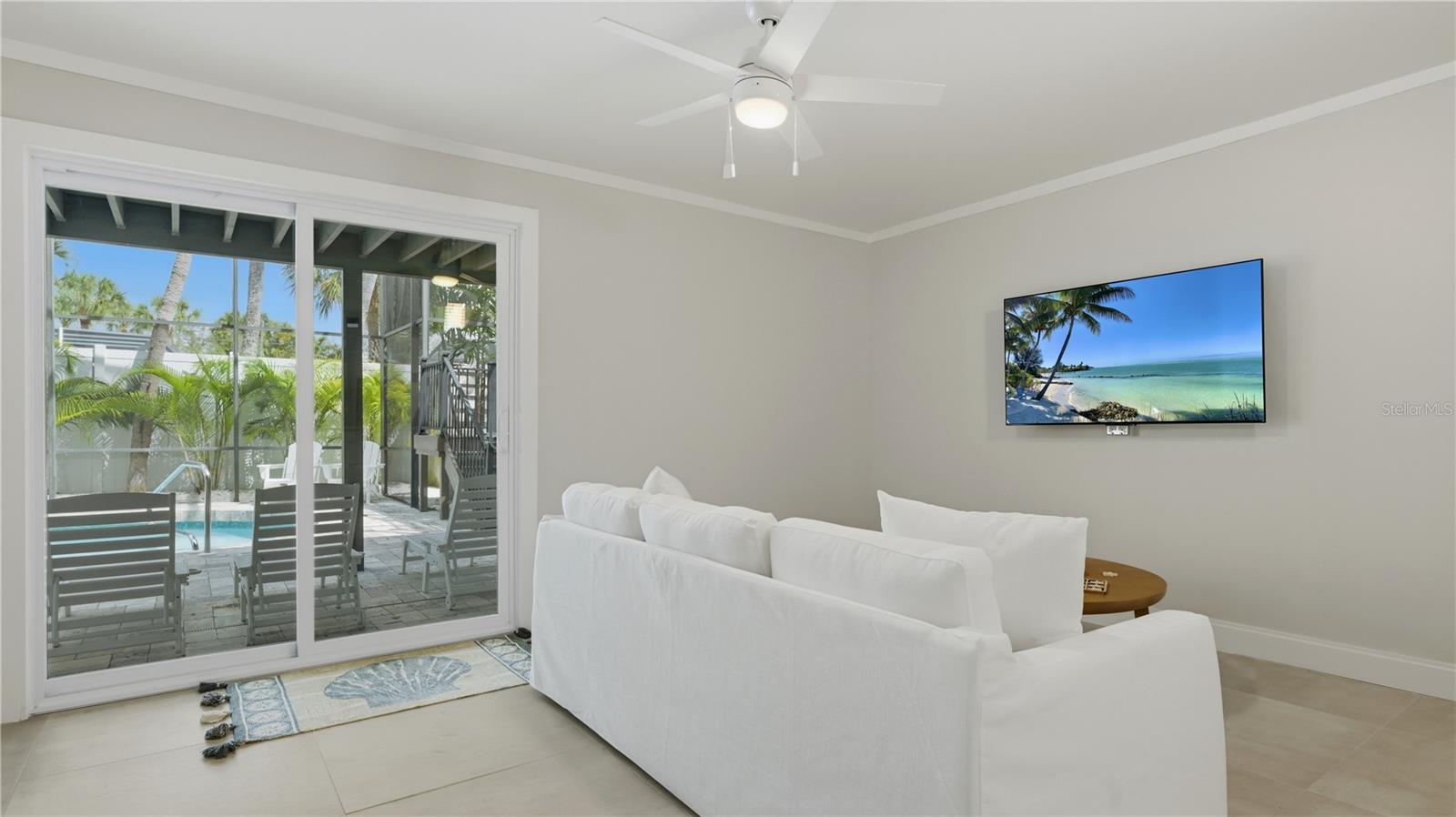 SIESTA BEACH - Residential