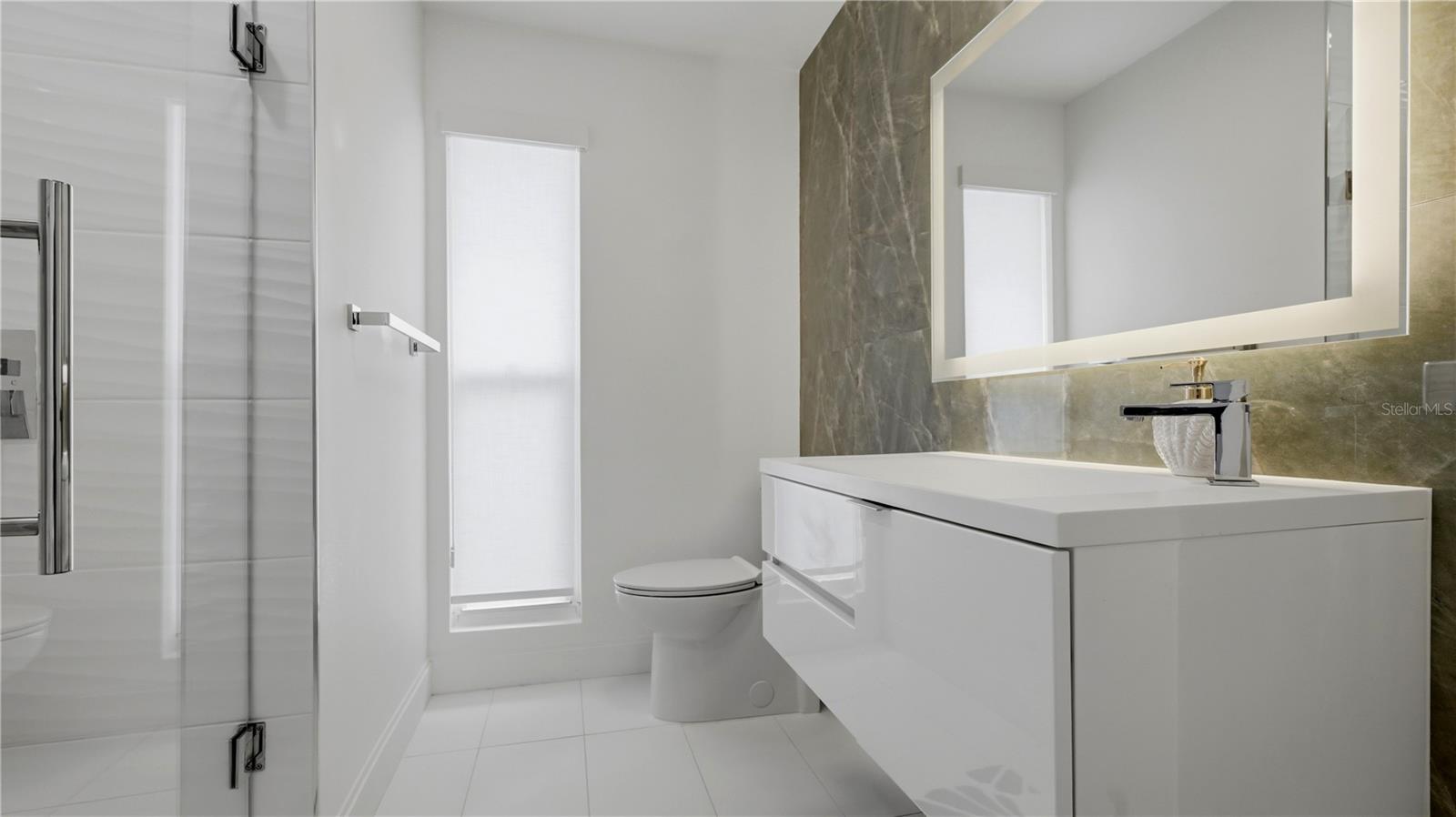 SIESTA BEACH - Residential