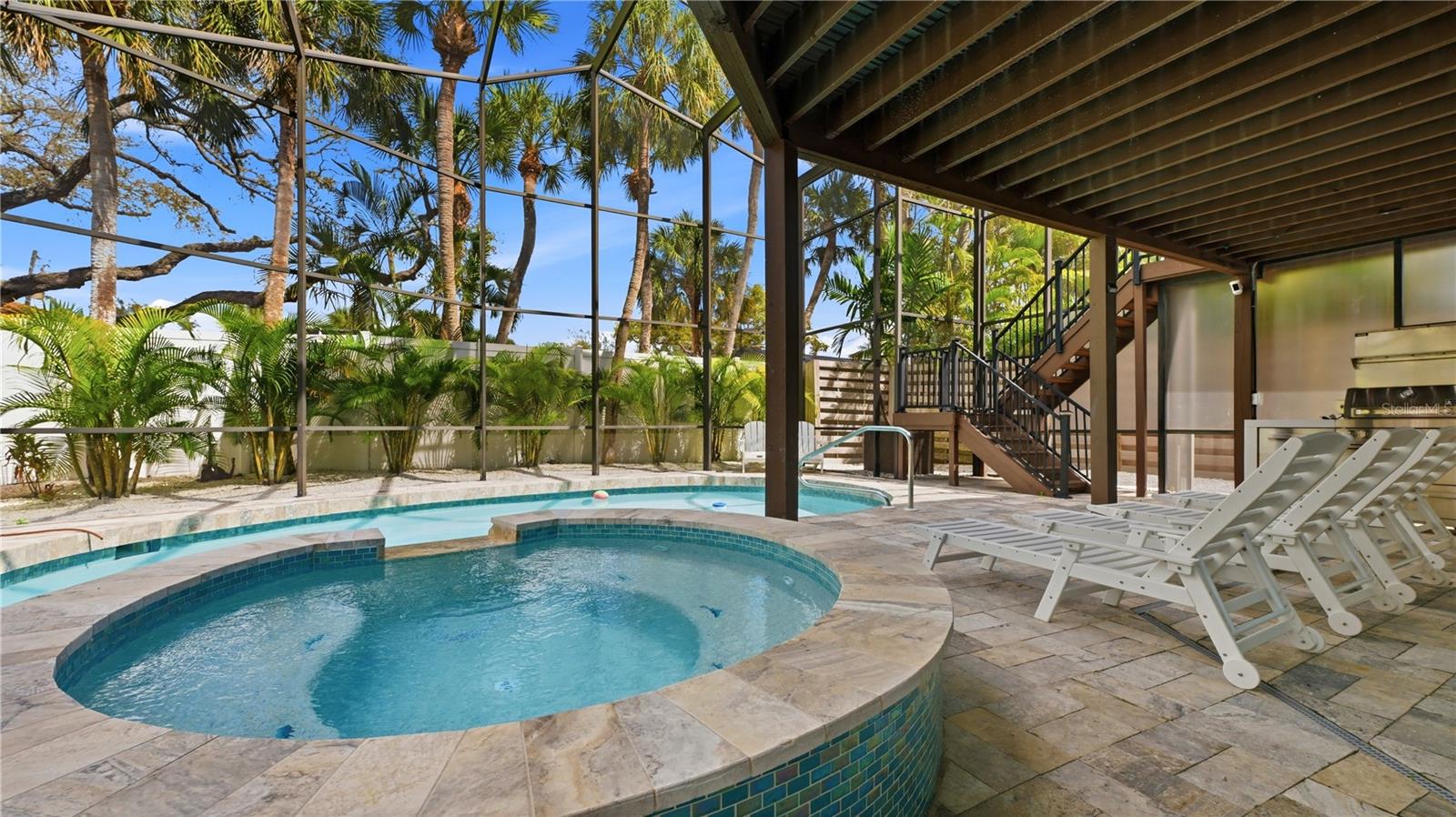 SIESTA BEACH - Residential