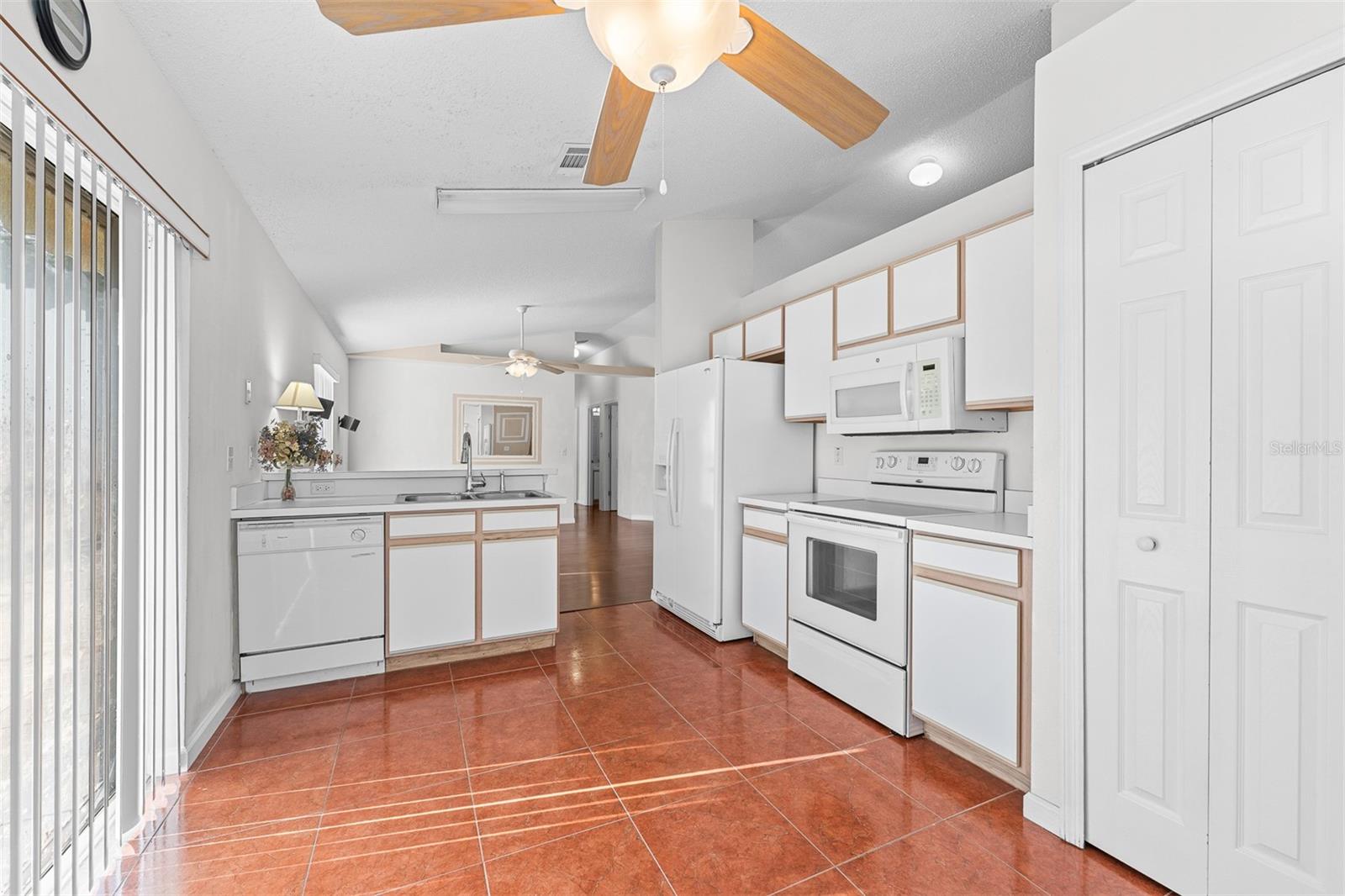 PALM POINT - Residential