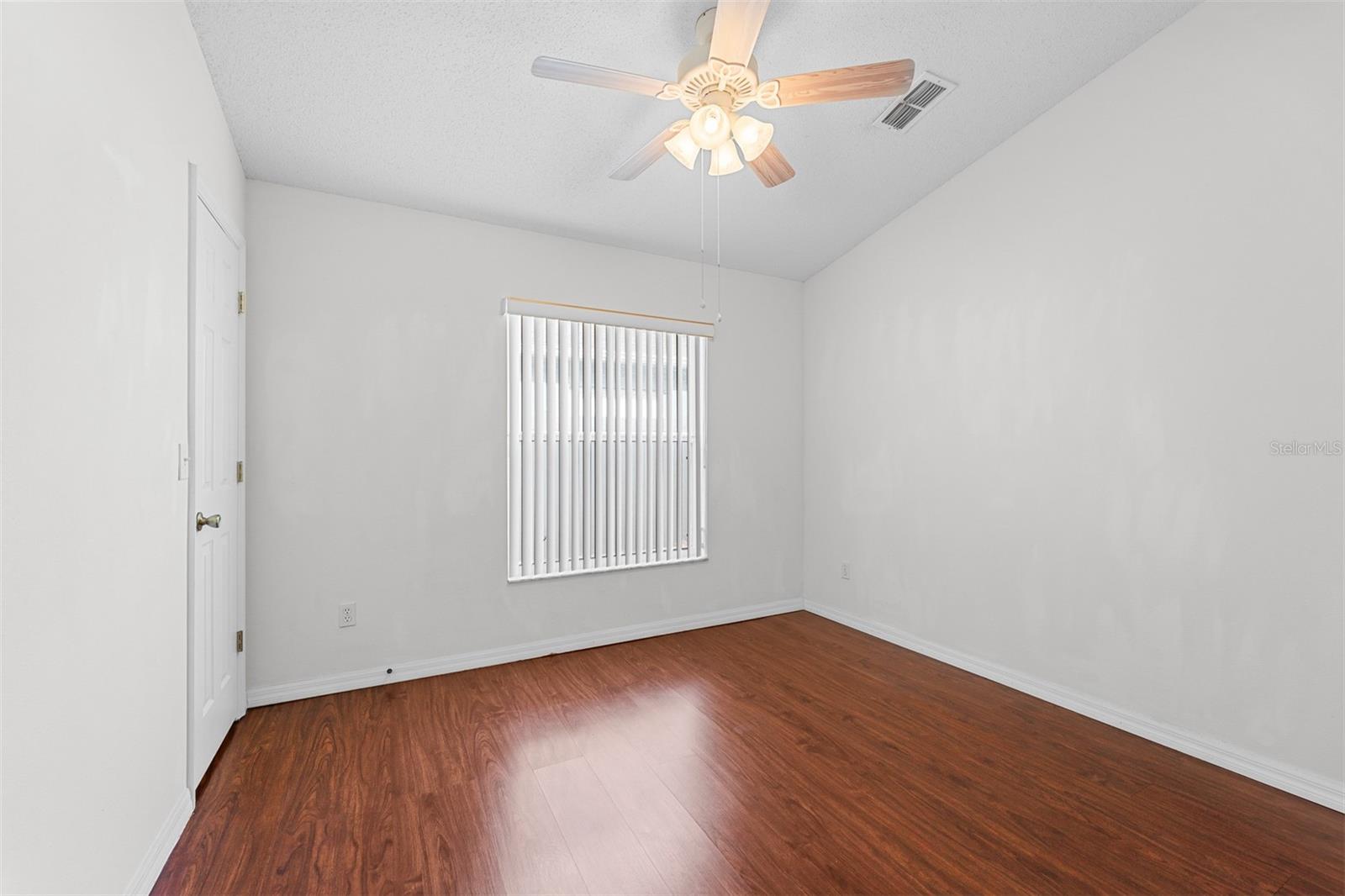 PALM POINT - Residential