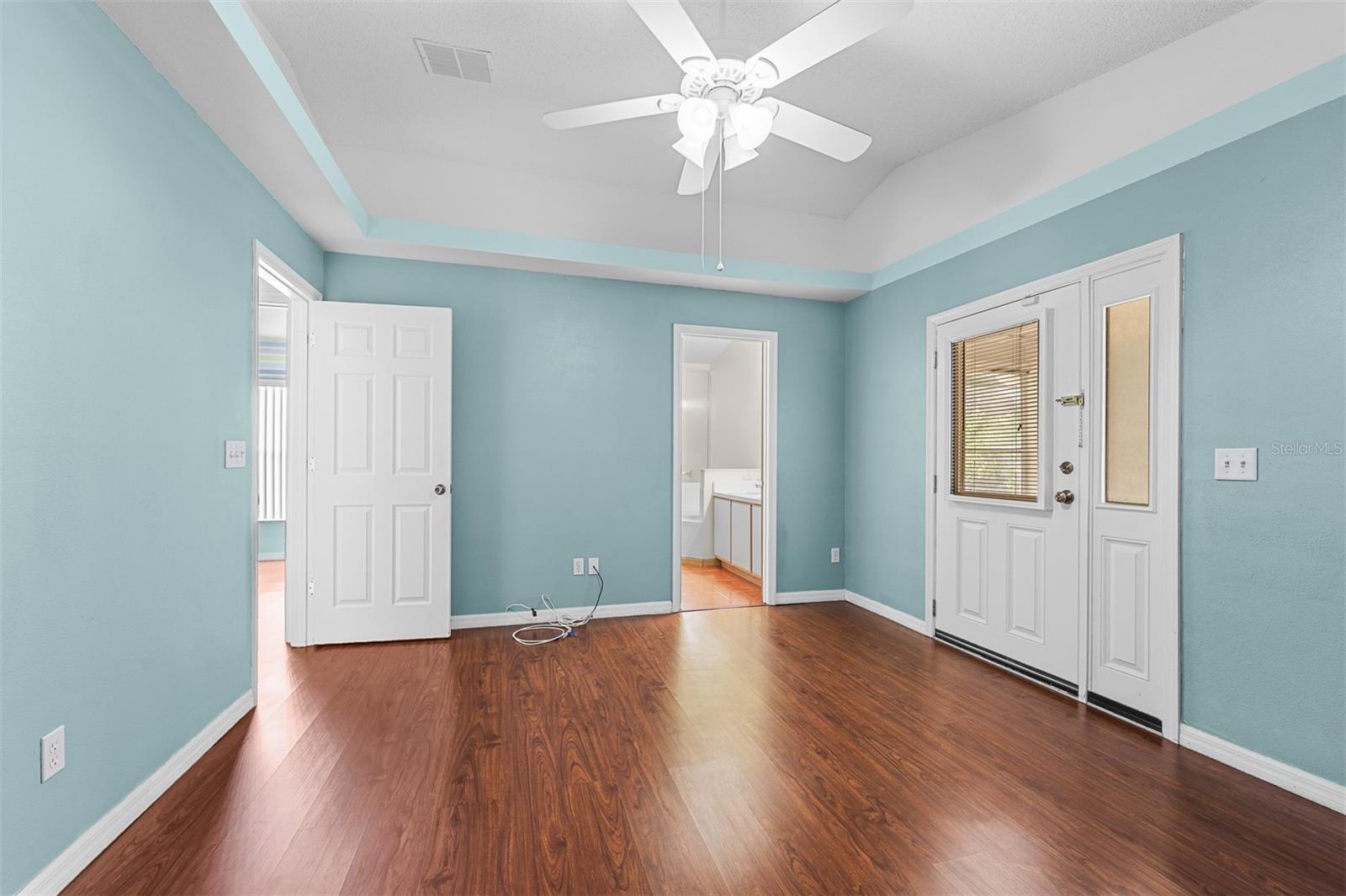 PALM POINT - Residential