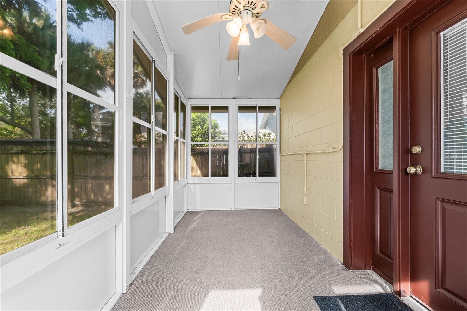 PALM POINT - Residential