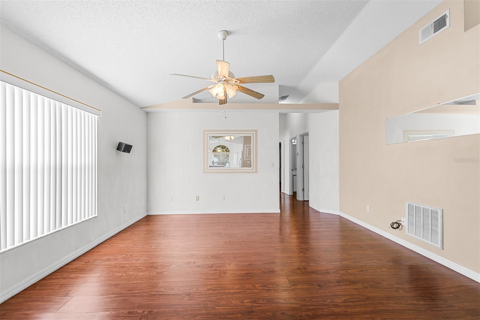 PALM POINT - Residential