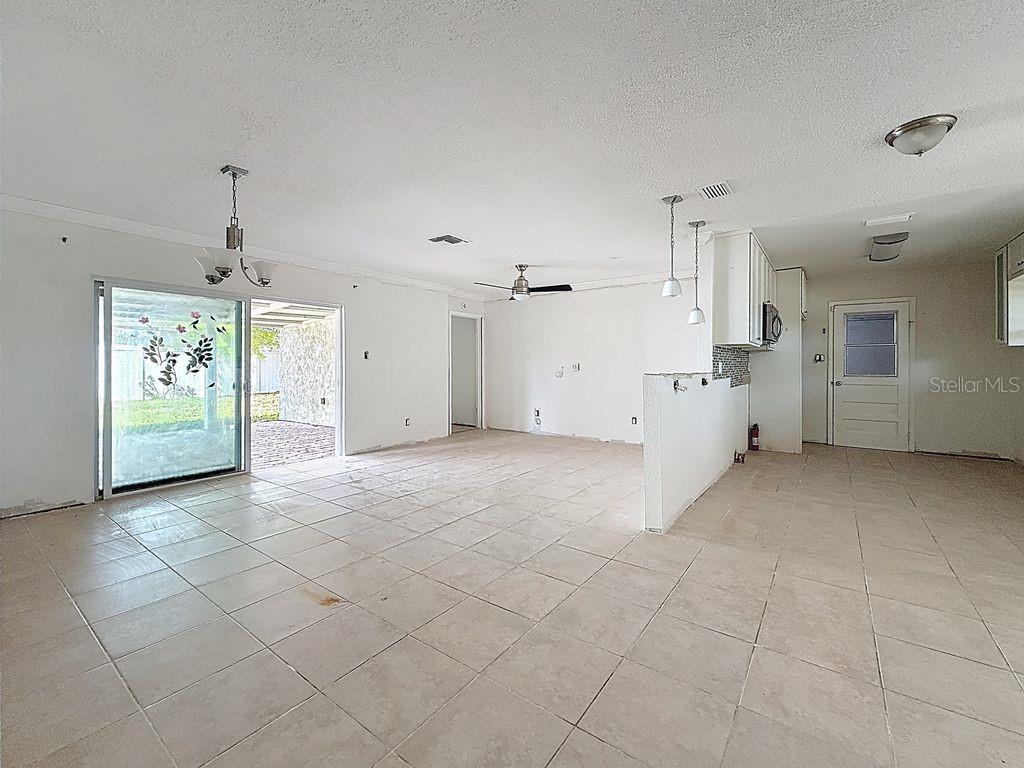 TOUSSIE TERRACE 1ST ADD - Residential