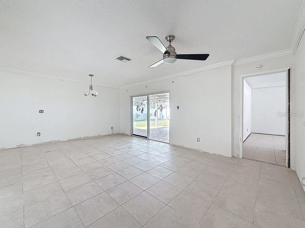 TOUSSIE TERRACE 1ST ADD - Residential