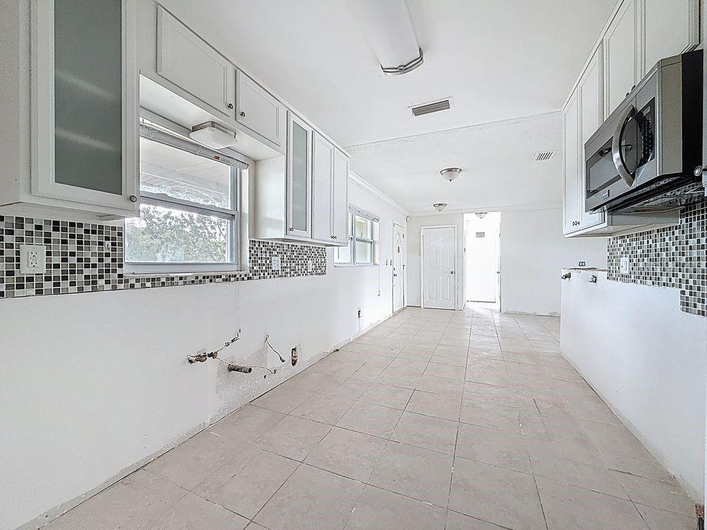 TOUSSIE TERRACE 1ST ADD - Residential