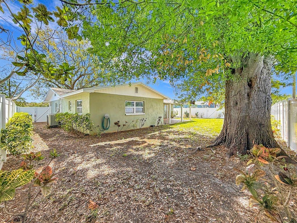 TOUSSIE TERRACE 1ST ADD - Residential