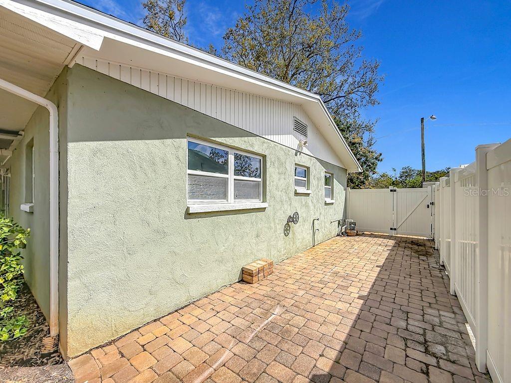 TOUSSIE TERRACE 1ST ADD - Residential