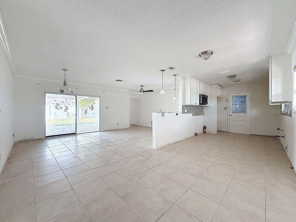 TOUSSIE TERRACE 1ST ADD - Residential