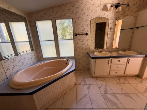 Tiny photo for 16510 NE 30th Court, Citra, FL 32113 (MLS # OM734590)