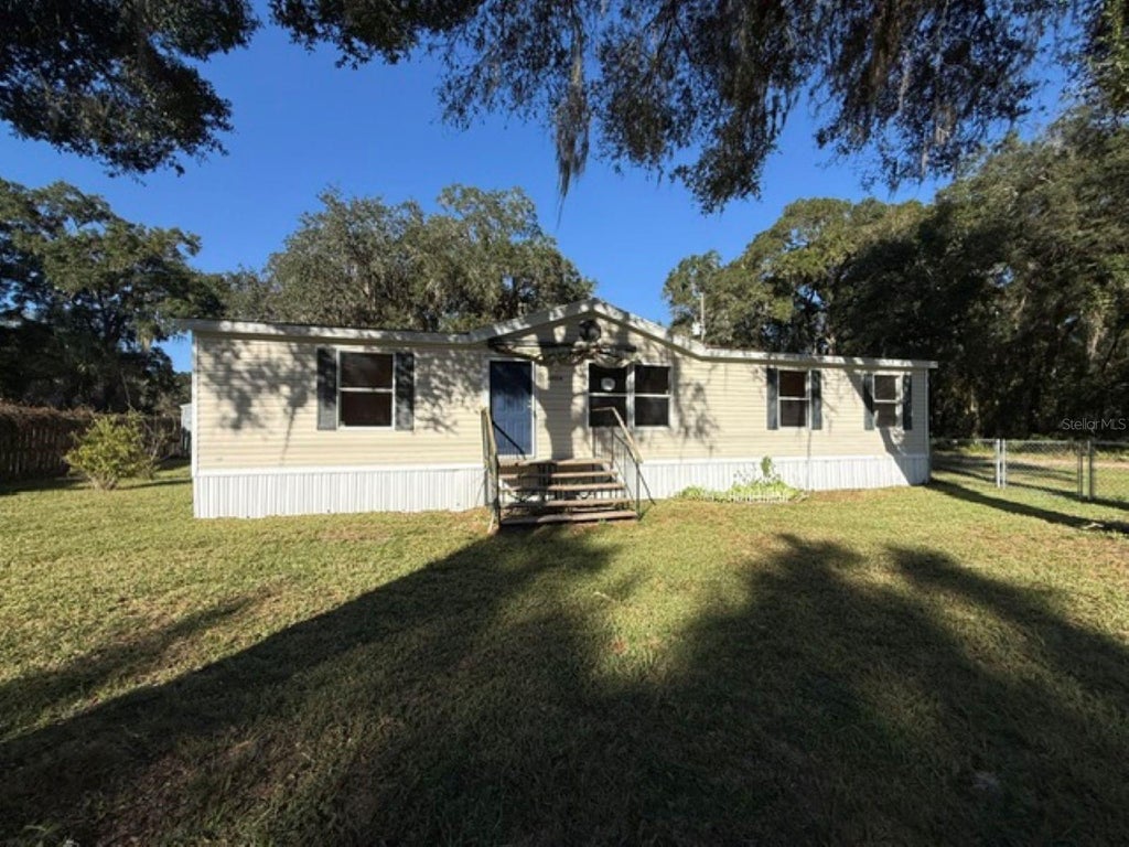 Photo of 16510 NE 30th Court, Citra, FL 32113 (MLS # OM734590)