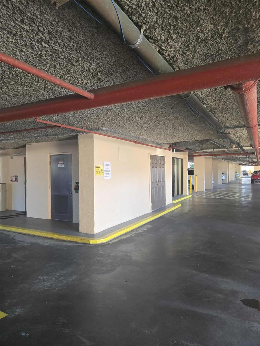 PROMENADES WEST - Residential