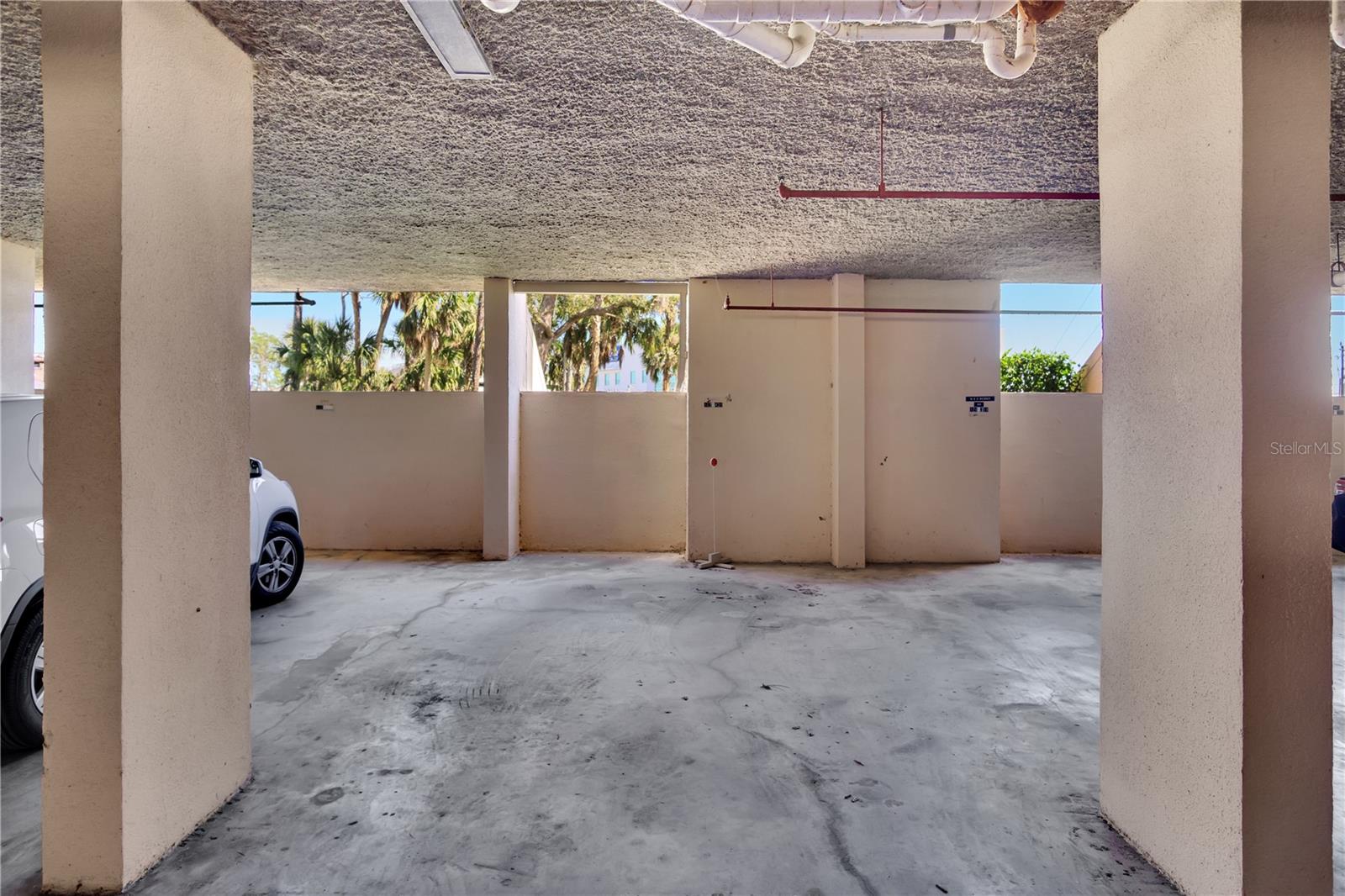 PROMENADES WEST - Residential