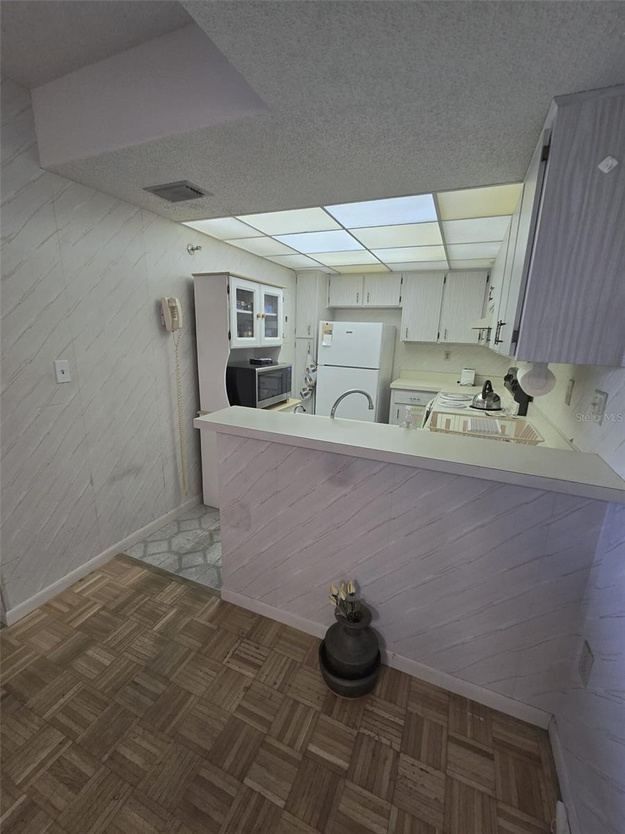 PROMENADES WEST - Residential