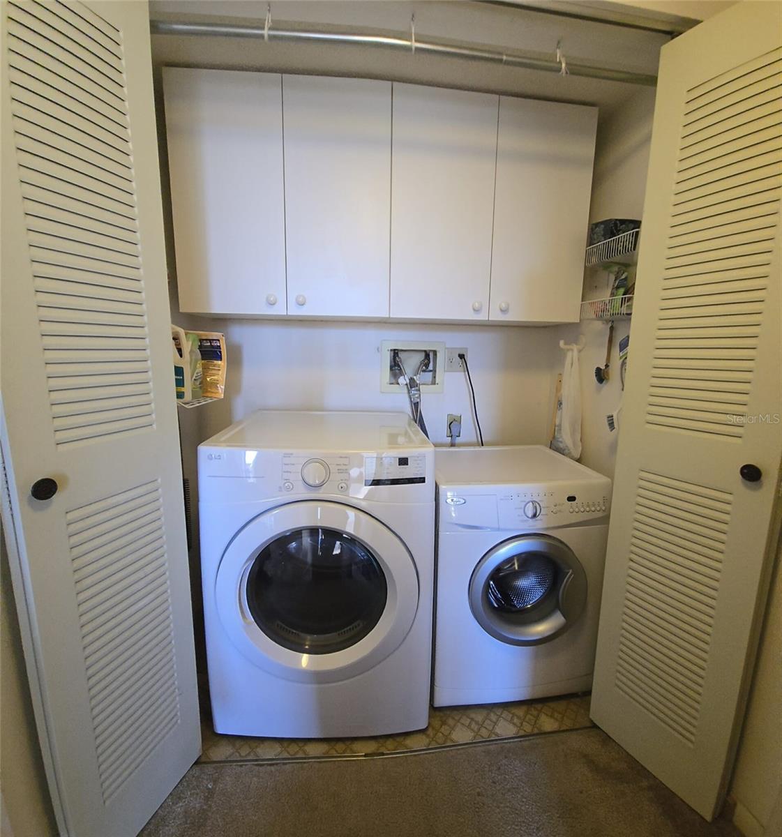 PROMENADES WEST - Residential