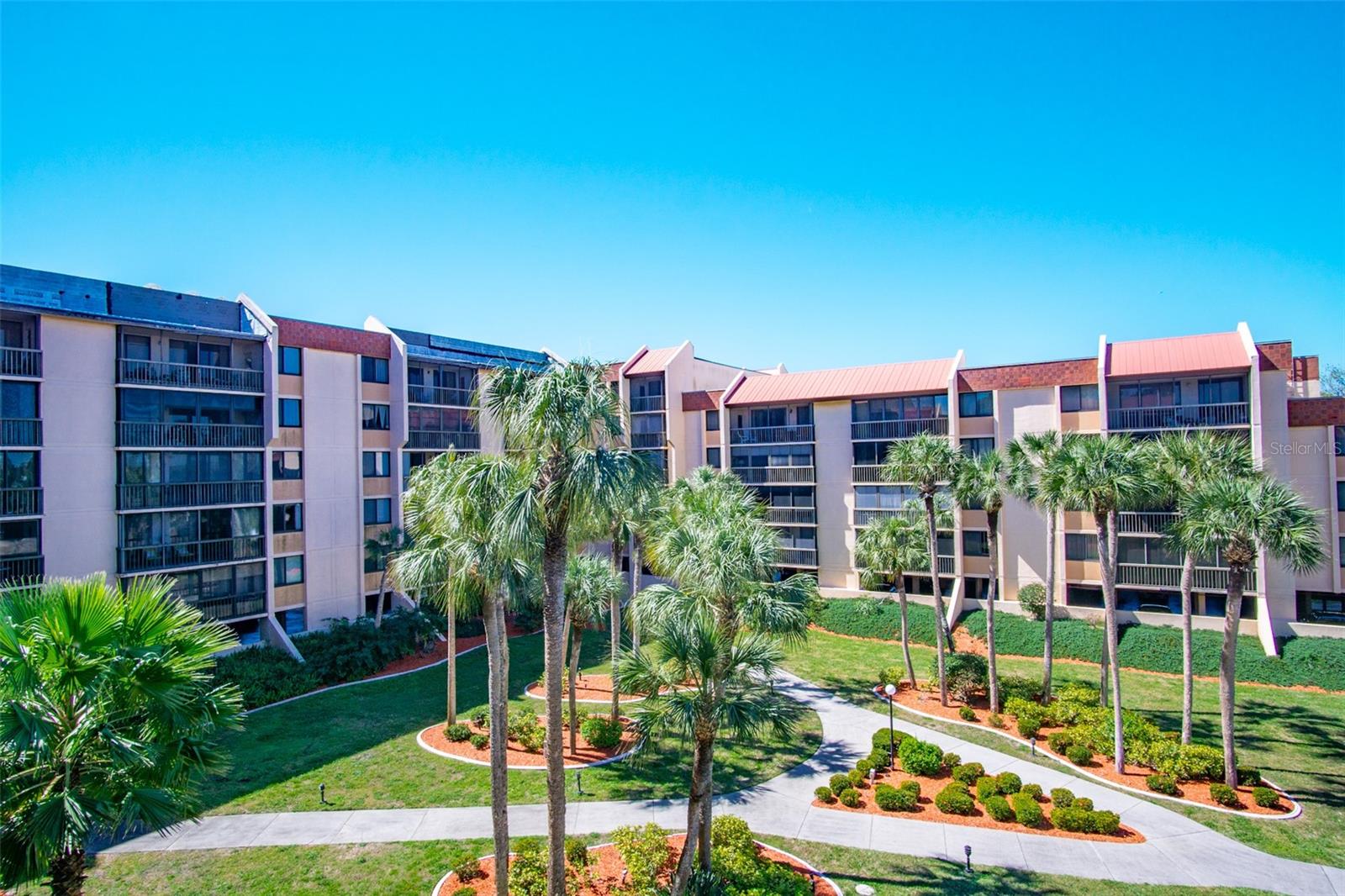 PROMENADES WEST - Residential