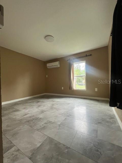 1554 SE WHISPERING PINE DRIVE