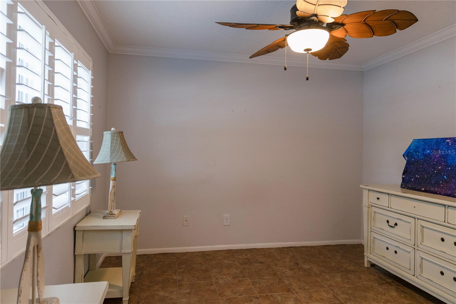 SUMMER LAKES - Residential