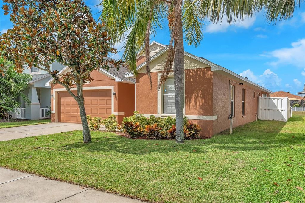 Photo of 426 Stone Briar Drive, Ruskin, FL 33570 (MLS # TB8433894)