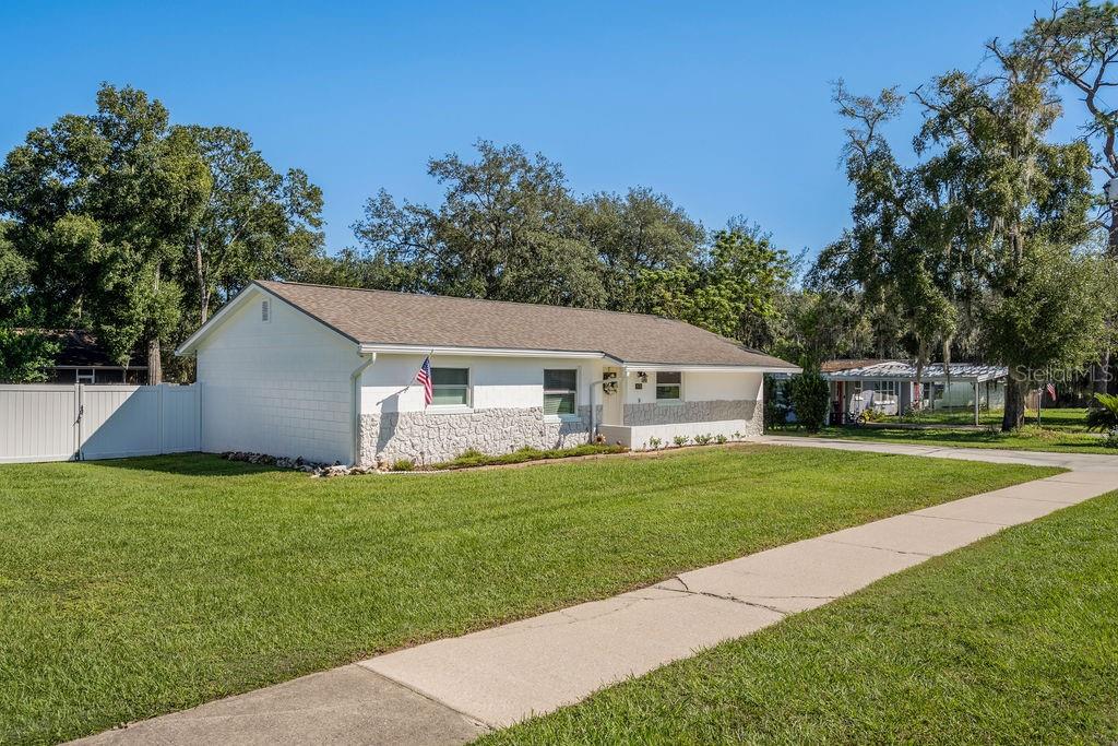 1970 W LAKE BRANTLEY ROAD