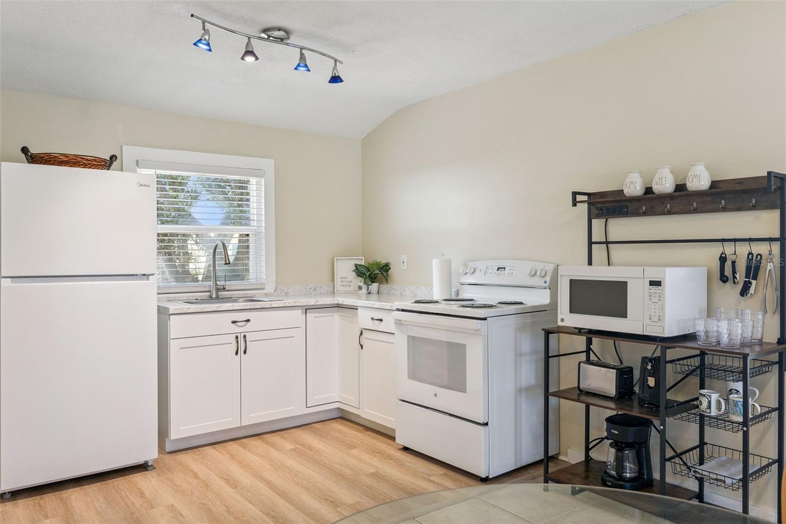 NORWOOD - Residential