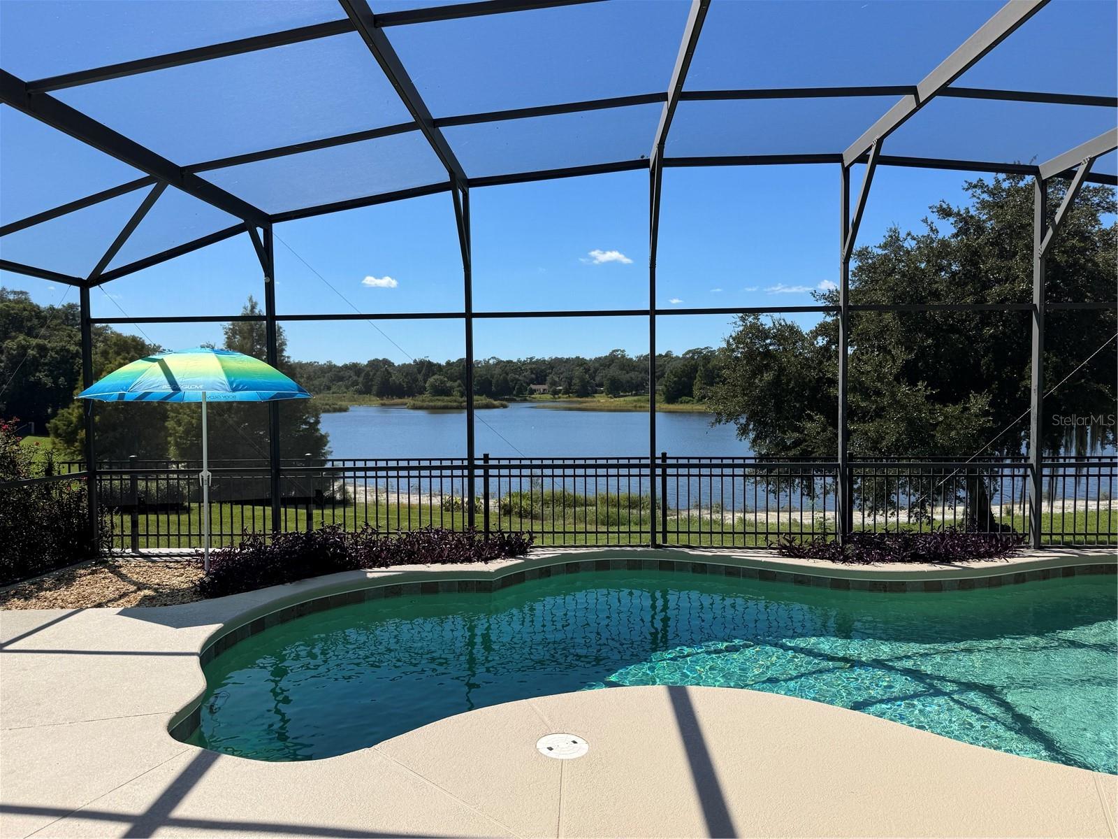 1940 DEERVIEW PLACE