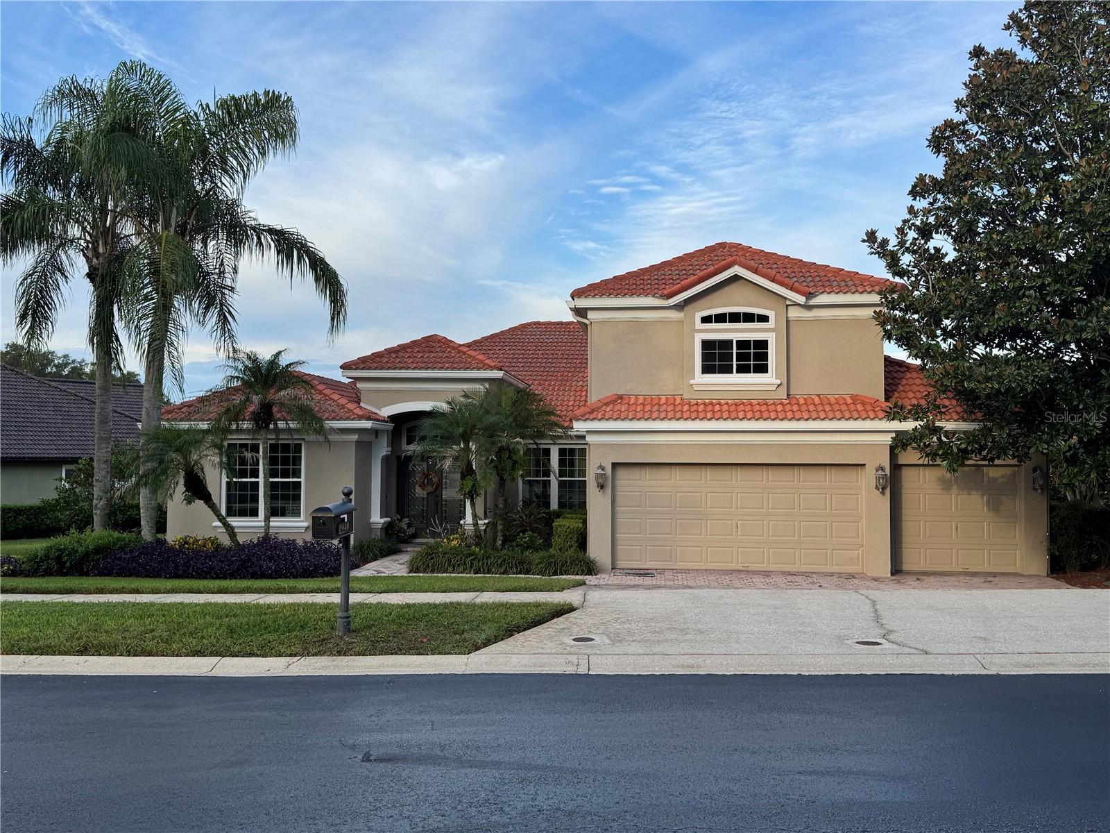 1940 DEERVIEW PLACE