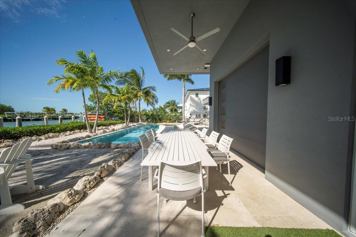 COCO PLUM BEACH - Residential