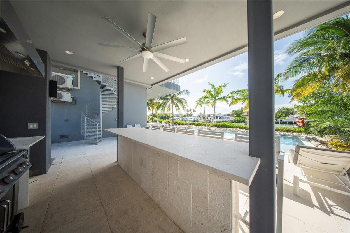 COCO PLUM BEACH - Residential