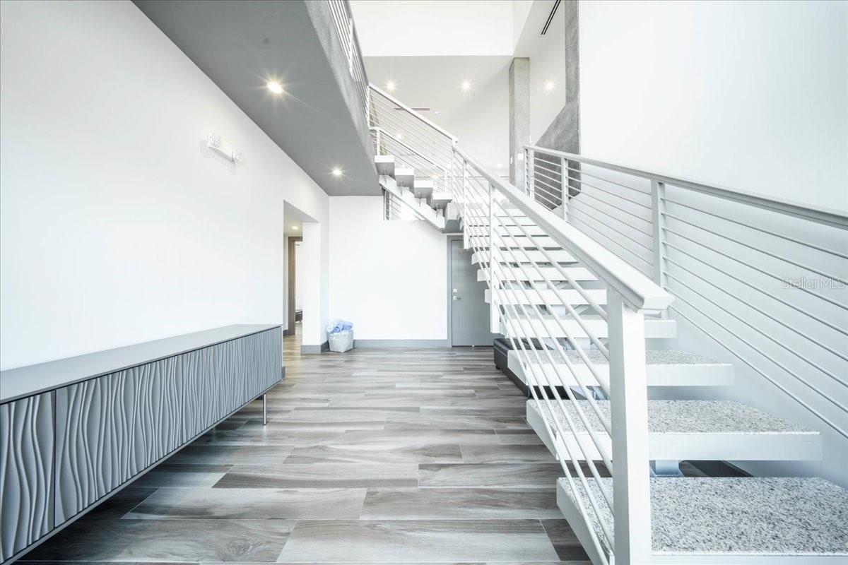 COCO PLUM BEACH - Residential